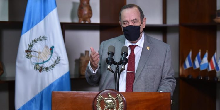 Combate de la corrupción es compromiso de gobierno de Alejandro Giammattei