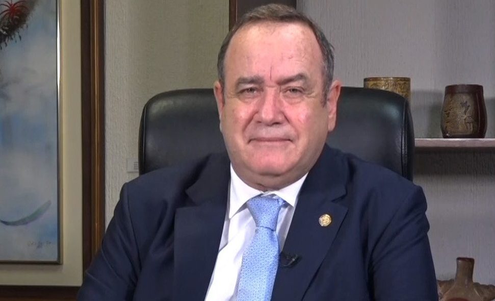 “Coincidimos en que hay que trabajar unidos para lograr el desarrollo del país”, dice presidente Giammattei sobre vicepresidenta Harris