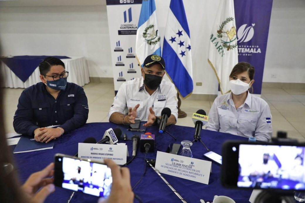 Presentan avances sobre limpieza de río Motagua a autoridades de Honduras