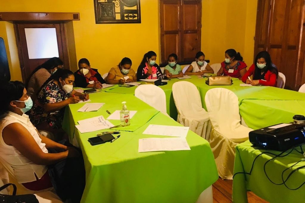 Imparten diplomado para unidades productivas de Huehuetenango