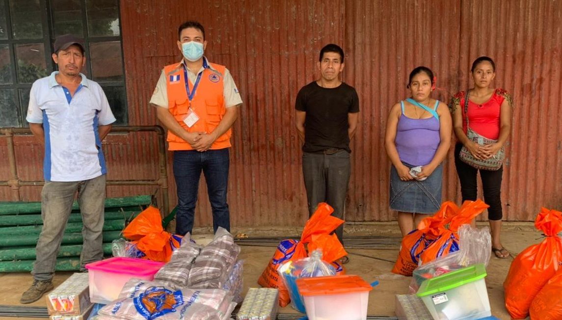 Conred entrega asistencia humanitaria a familias marquenses afectadas por las lluvias &nbsp;