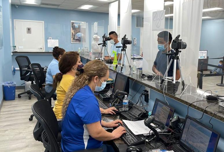 Embajada de Guatemala en Francia se une a los sábados consulares
