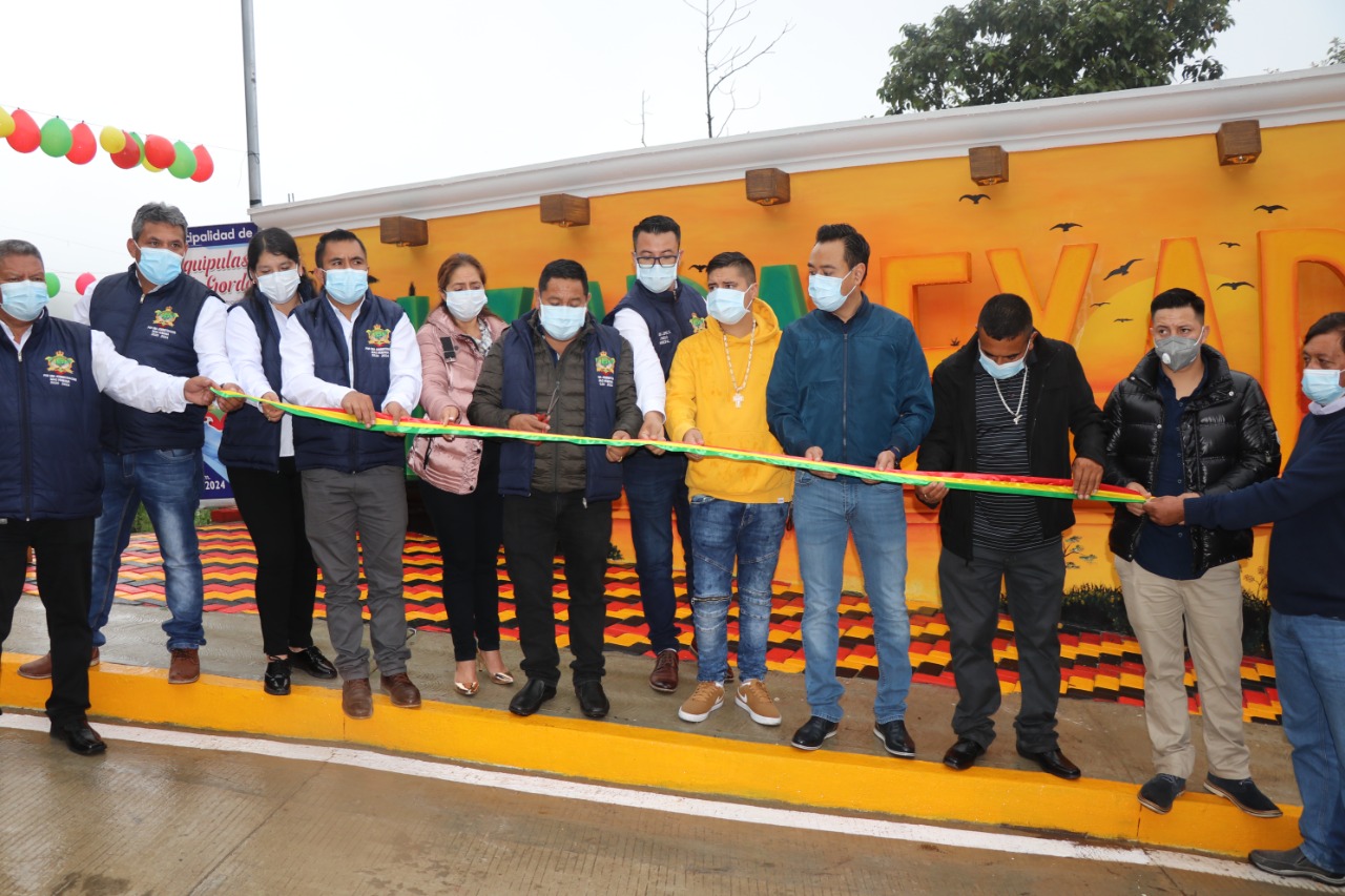 Inauguran calzada en Esquipulas Palo Gordo