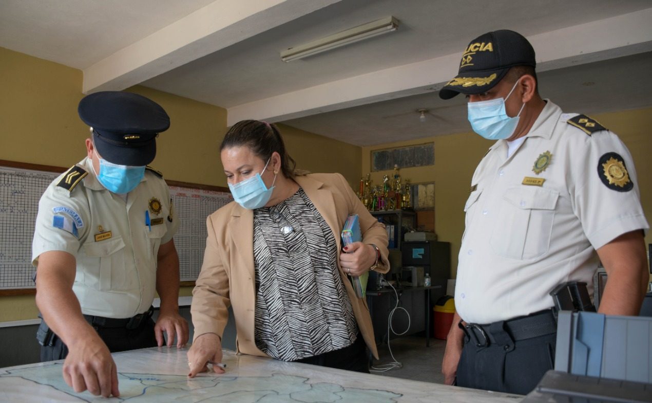 Verifican instalaciones de la Comisaría 52 de la PNC
