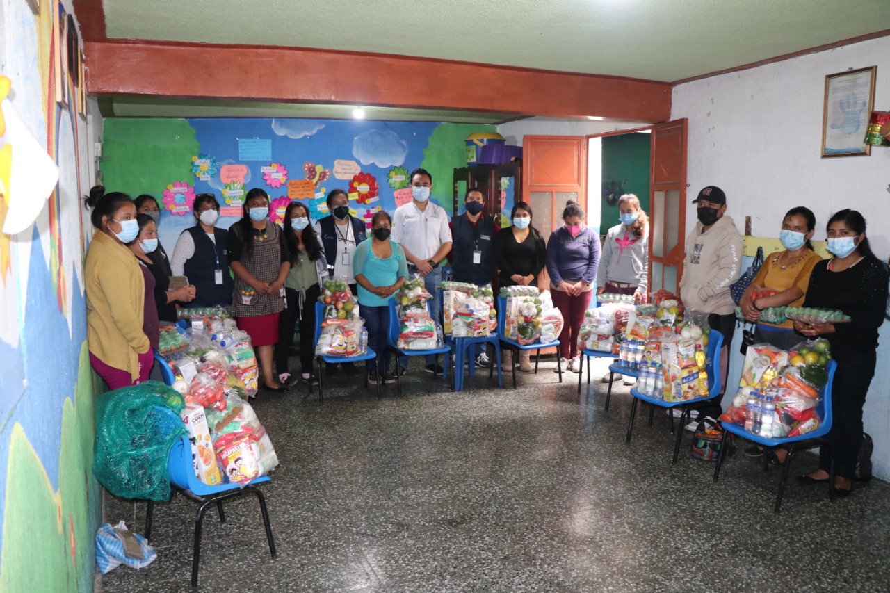 Niños de hogar comunitario de San Marcos reciben alimentos
