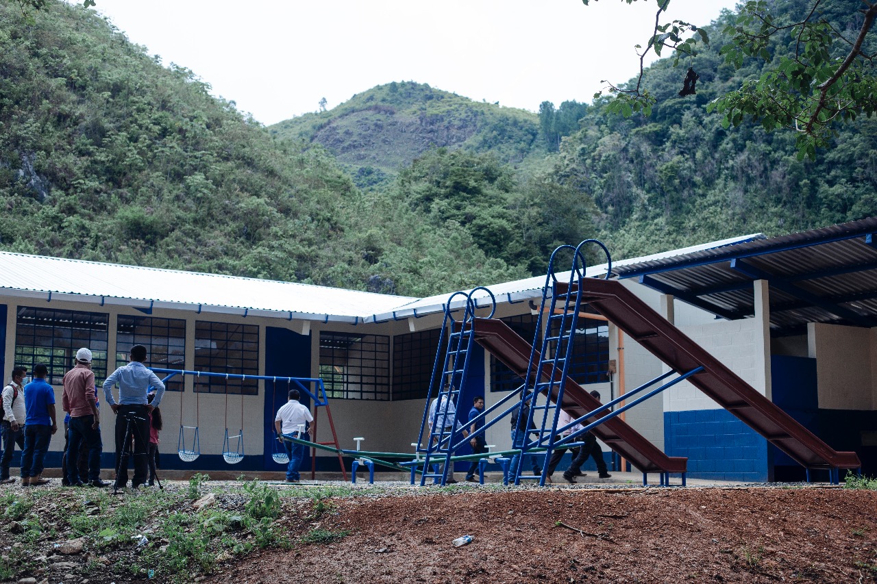 Estudiantes de aldea Chinama recibirán clases en mejores condiciones