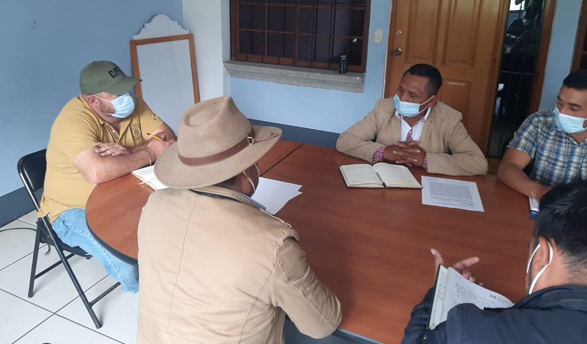 Líderes comunitarios de Tecpán gestionan proyectos de desarrollo