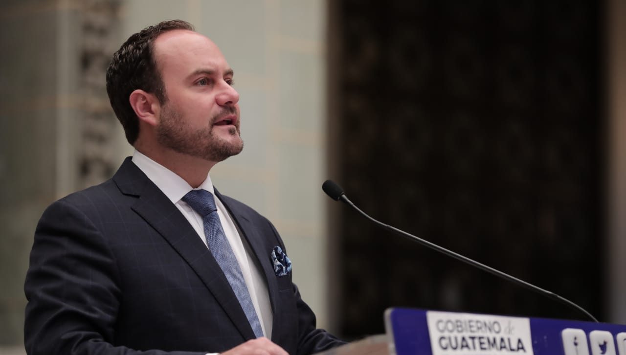 Canciller: Rusia tiene como prioridad a Guatemala para envío de vacunas contra el COVID-19