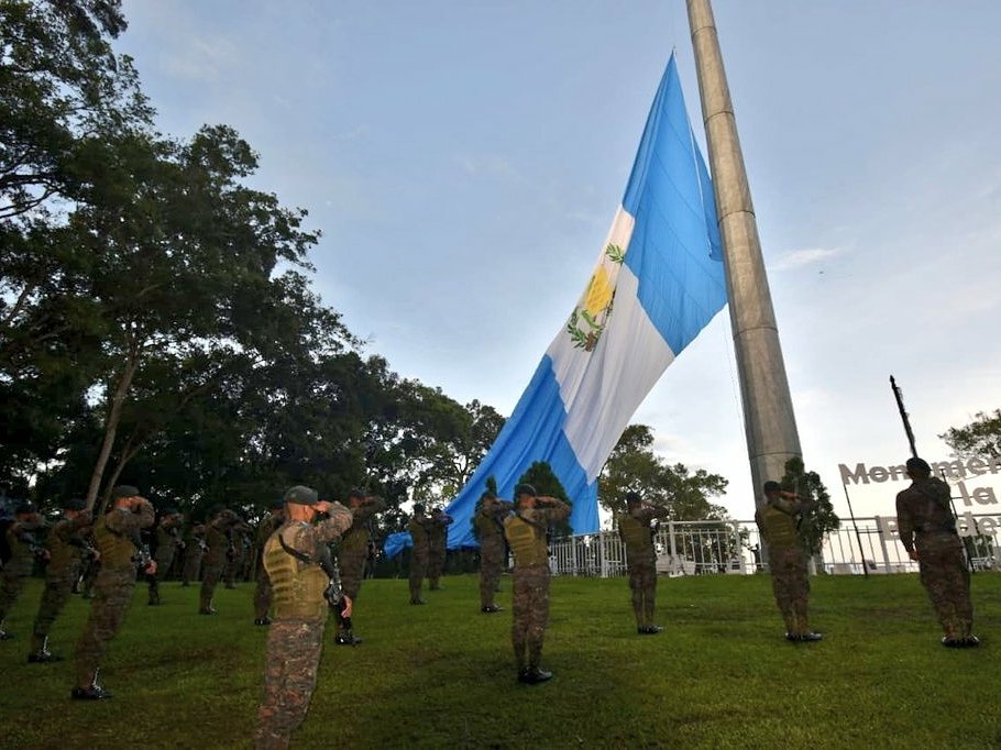 conmemoran-dia-del-ejercito-guatemala