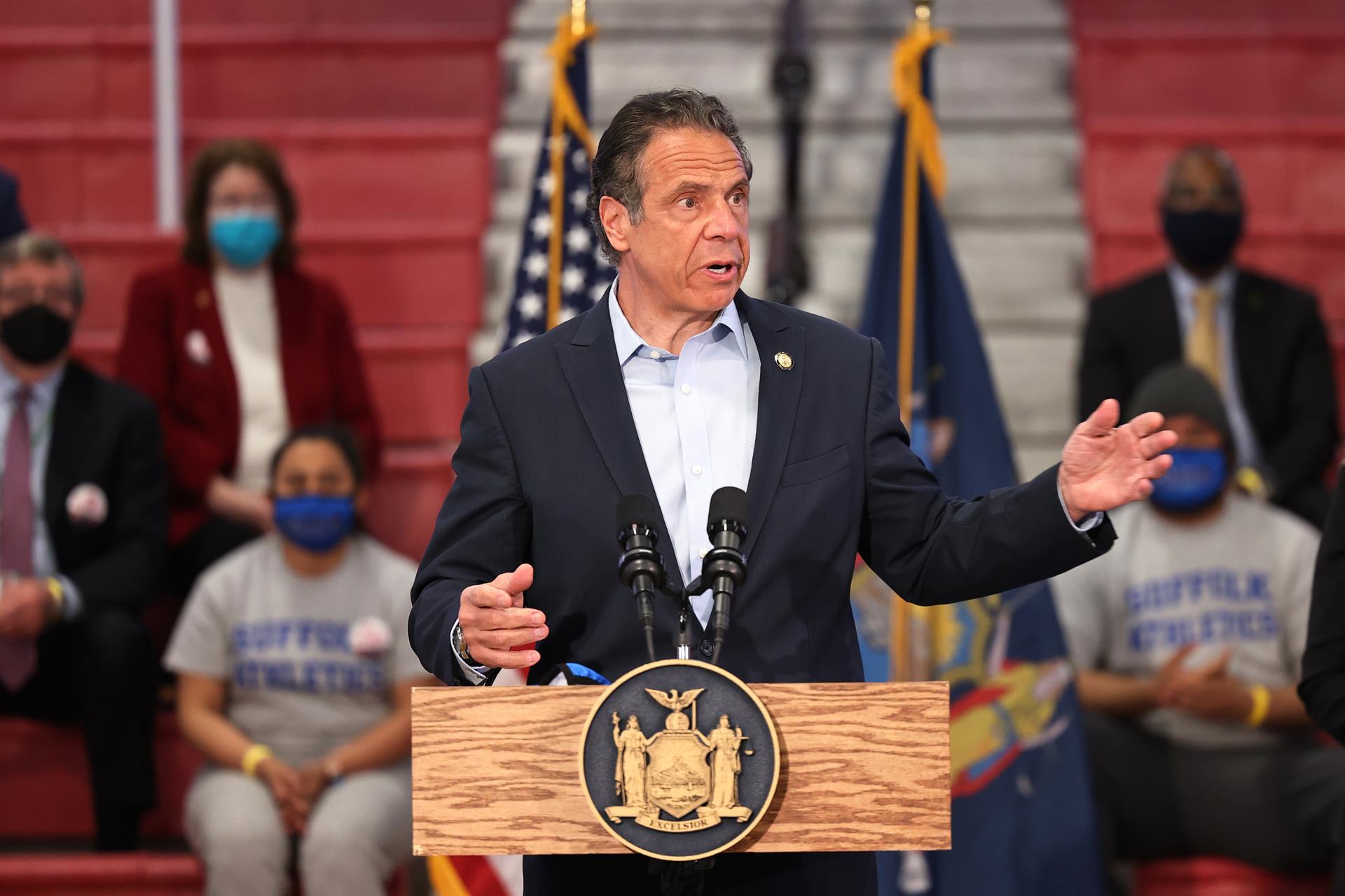 Nueva York pone fin al estado de emergencia por la mejora de la pandemia