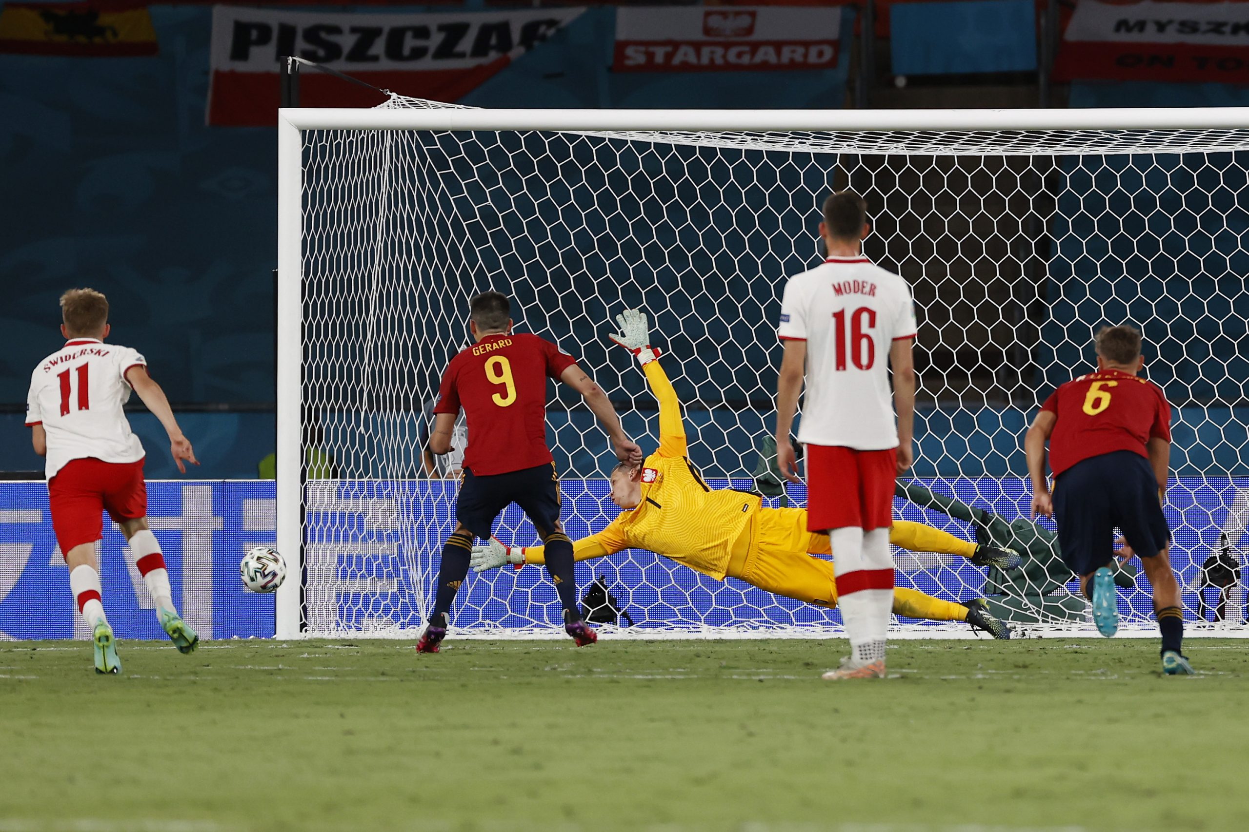 España empata su segundo partido en la Euro 2021 y complica su clasificación