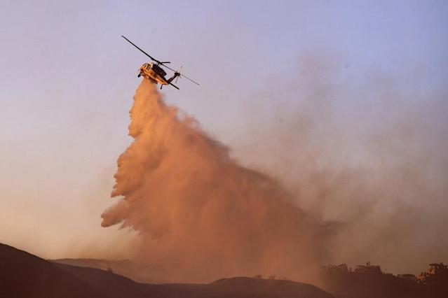 Más de 400 personas fueron evacuadas por incendios en California