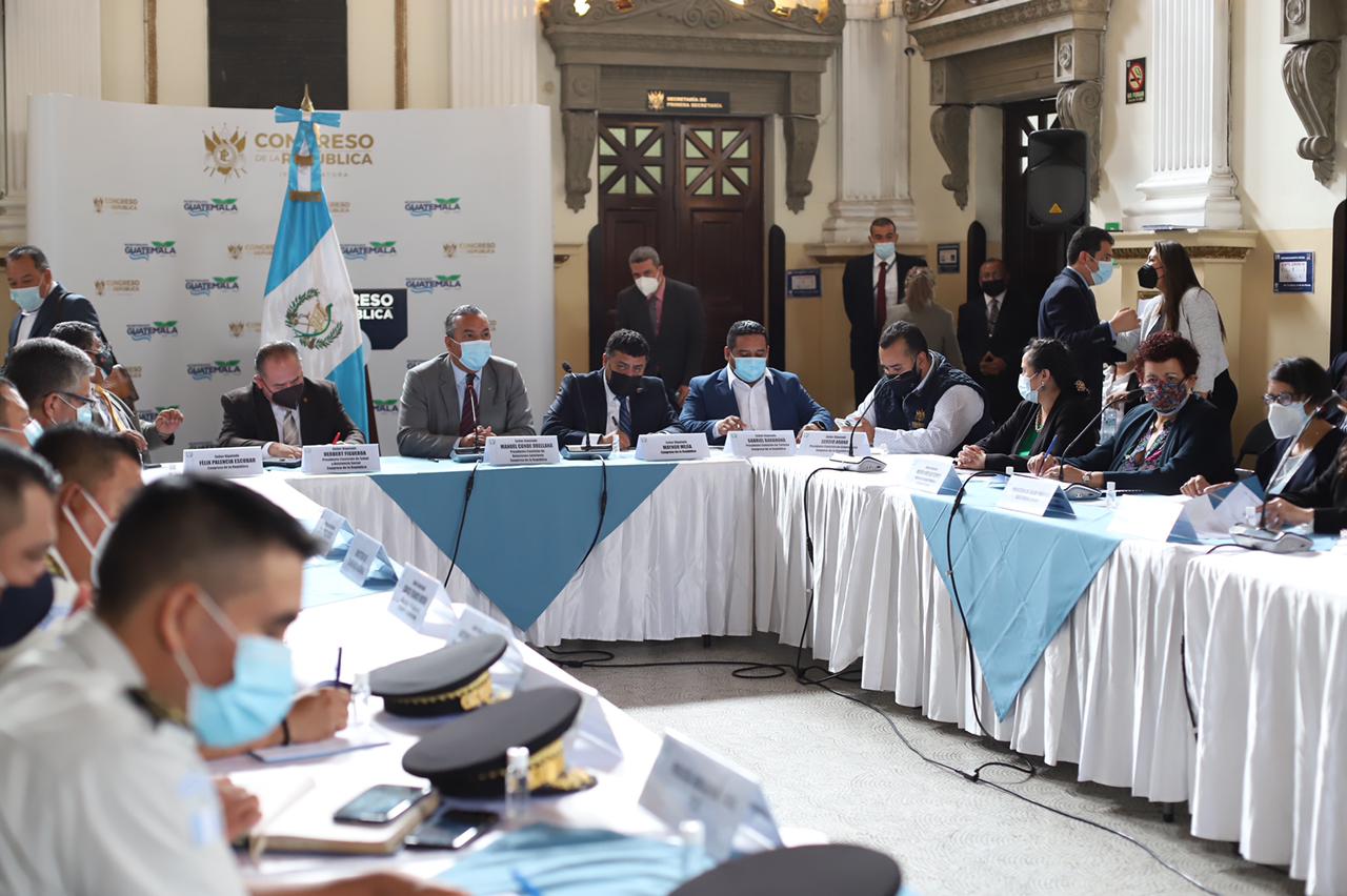 Autoridades de Gobierno participaron en la mesa de diálogo para presentar avances del Plan Nacional de Vacunación contra el COVID-19