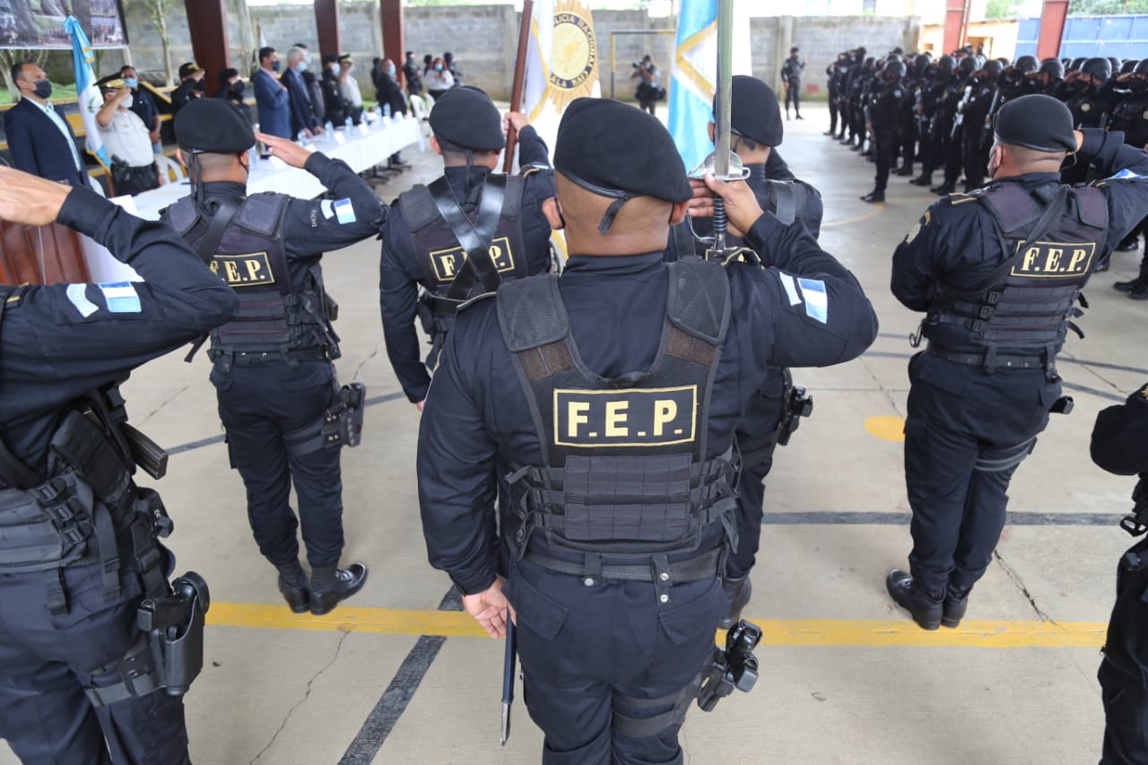 Ministerio de Gobernación imparte curso sobre operativos contra pandillas