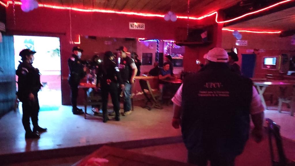 Sololá: Inspeccionan comercios por cumplimiento de medidas contra el COVID-19
