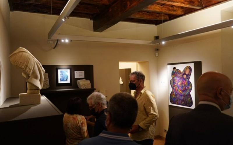 La exhibición estará abierta al público hasta el 31 de este mes, en Italia