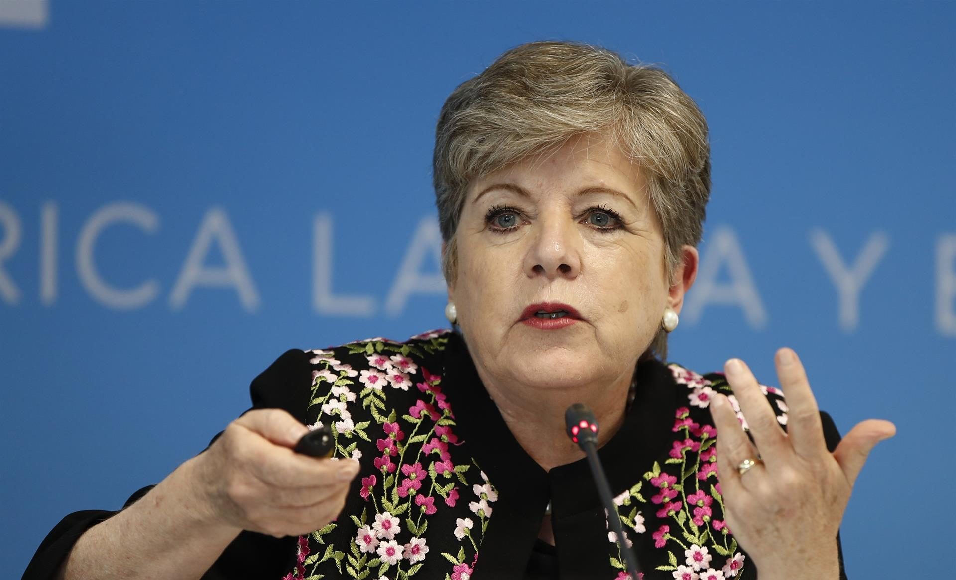 América Latina crecerá 5.2 % en 2021, pero no revertirá los efectos de la pandemia
