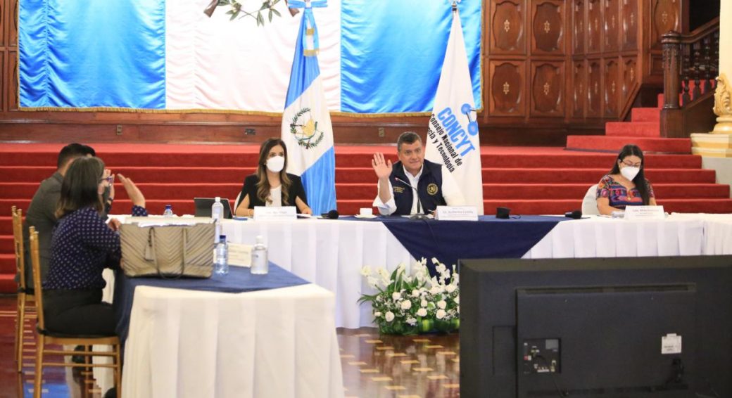 Concyt conoce proyectos de innovación y tecnología para otorgar financiamiento