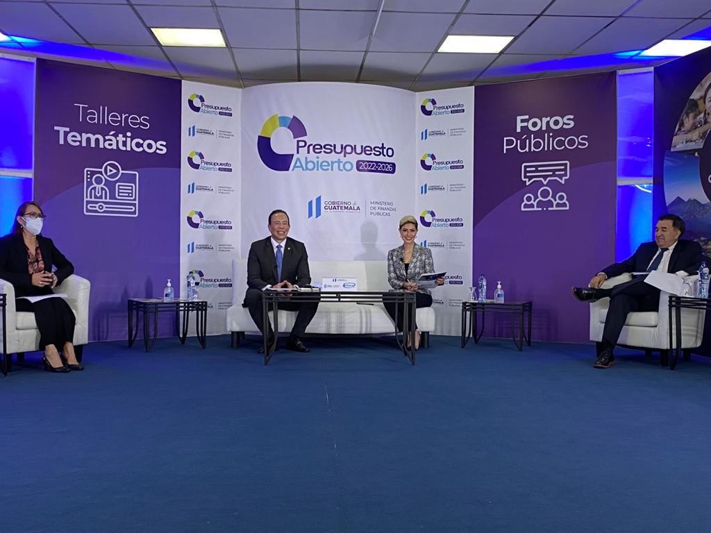 Presupuesto Abierto: Mineduc resalta importancia de fortalecer programas de apoyo para 2022