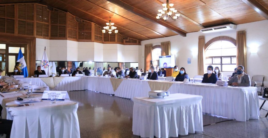 Discuten sobre proceso de formulación de Política de Pueblos Indígenas