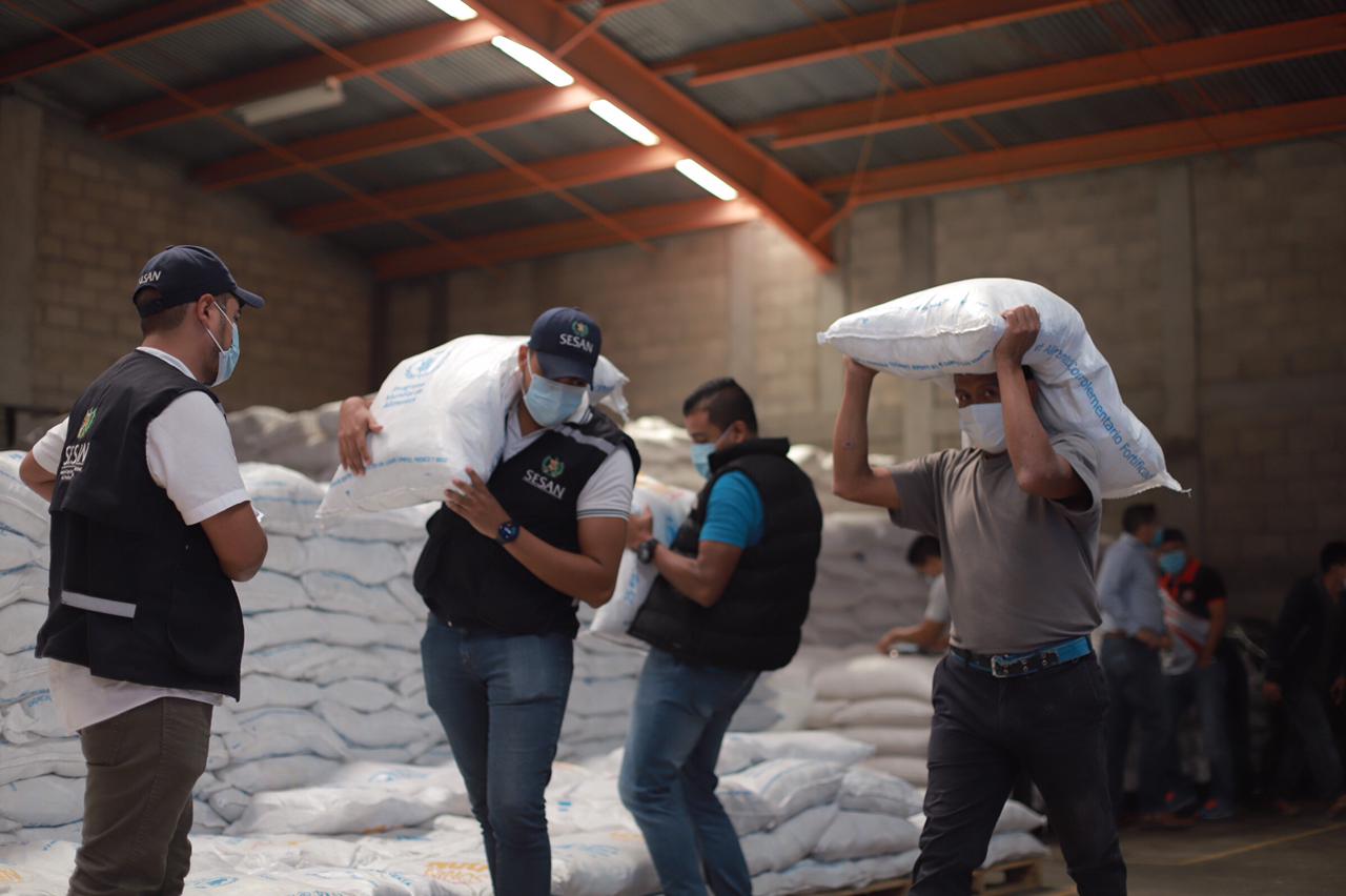 Avanza entrega de NutriNiños en Alta Verapaz