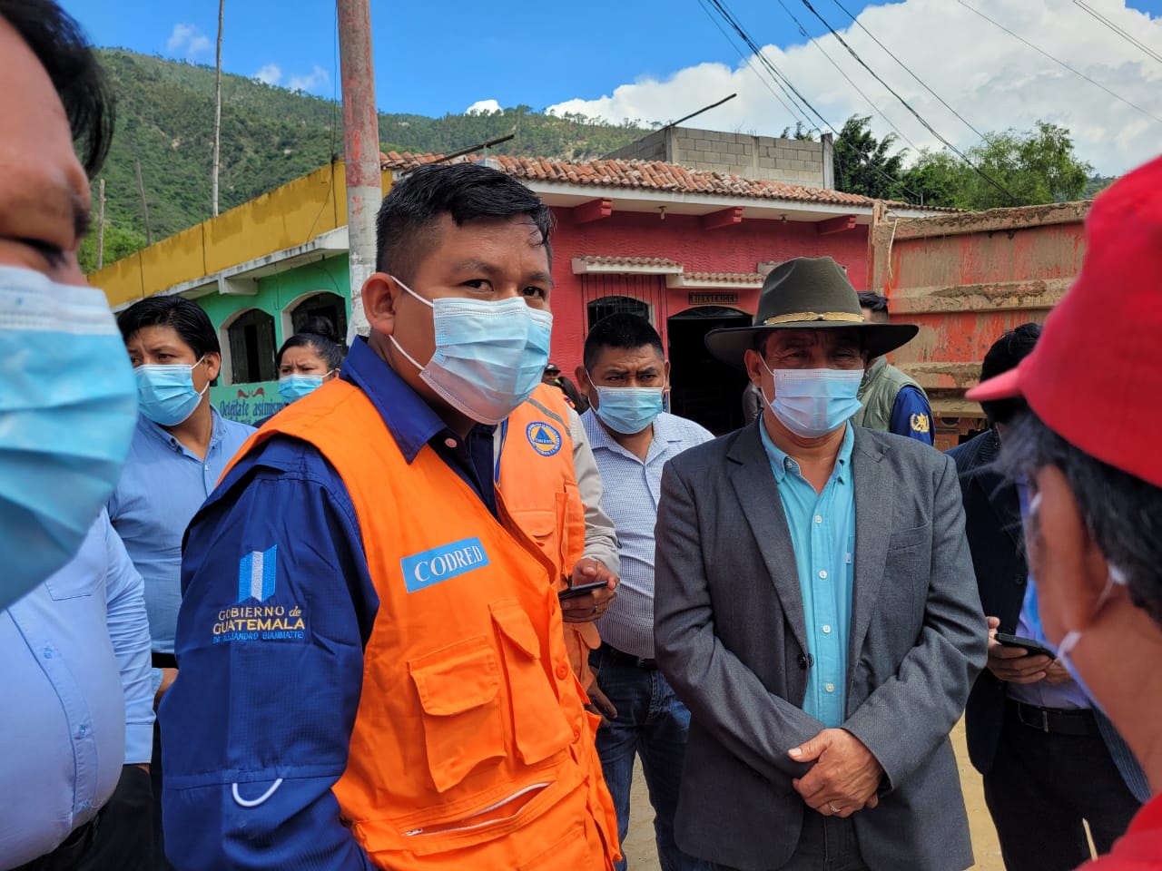 Atienden emergencias por lluvias y COVID-19 en Quiché