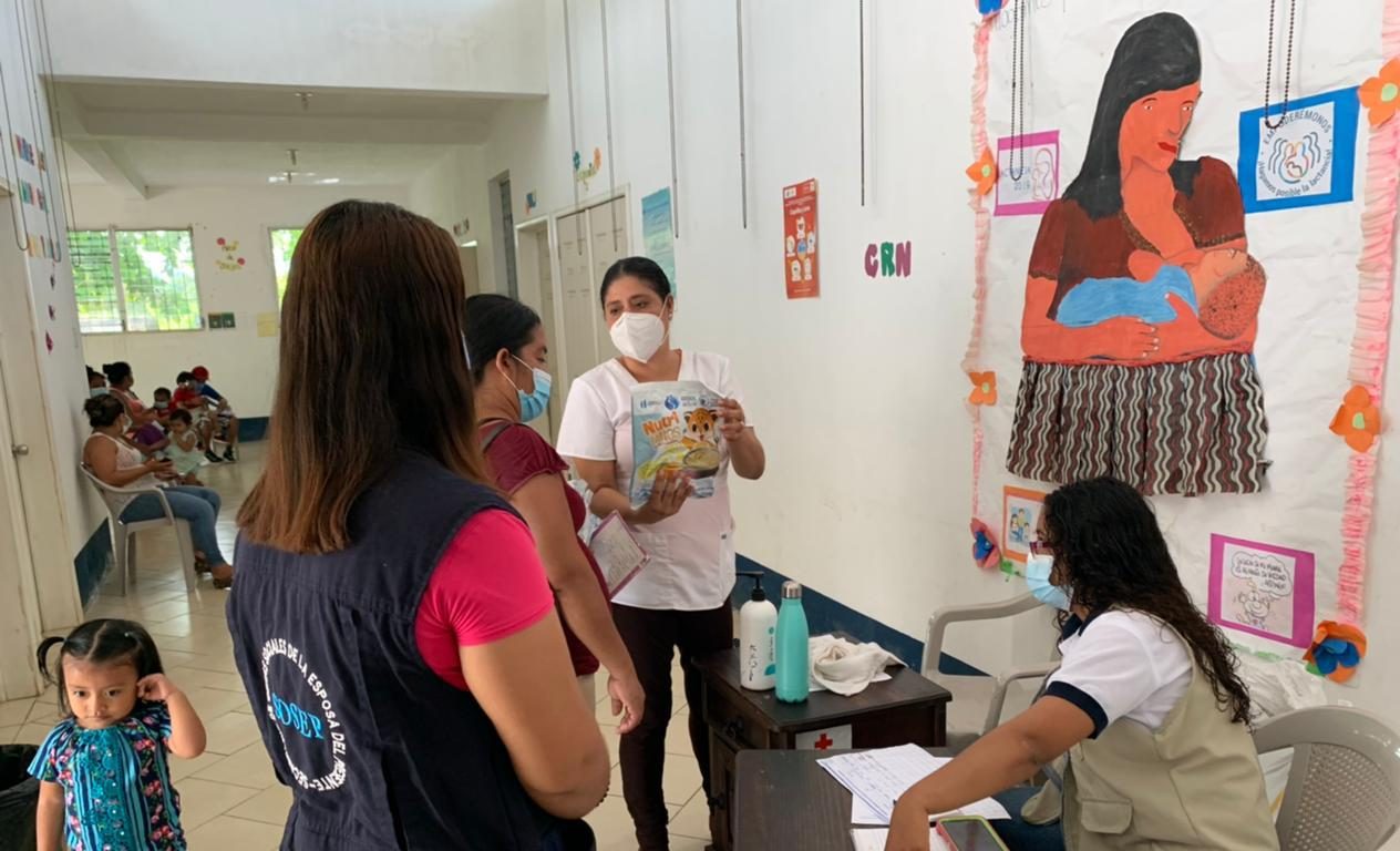 Organizan jornada de salud para beneficiarios de centro infantil de El Estor