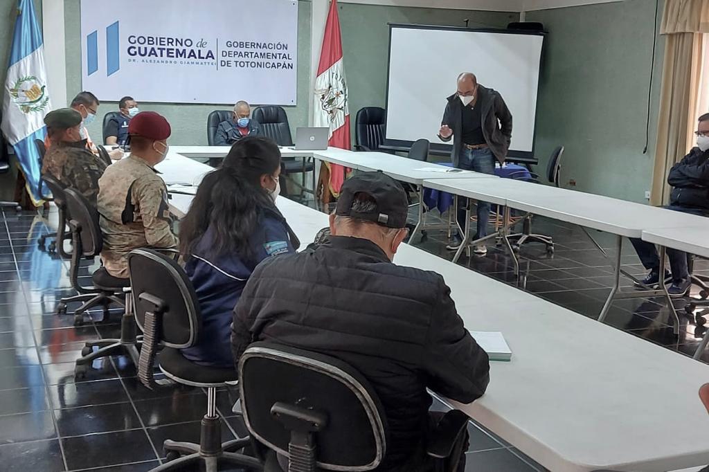 COE de Totonicapán refuerza acciones ante aumento de casos de COVID-19