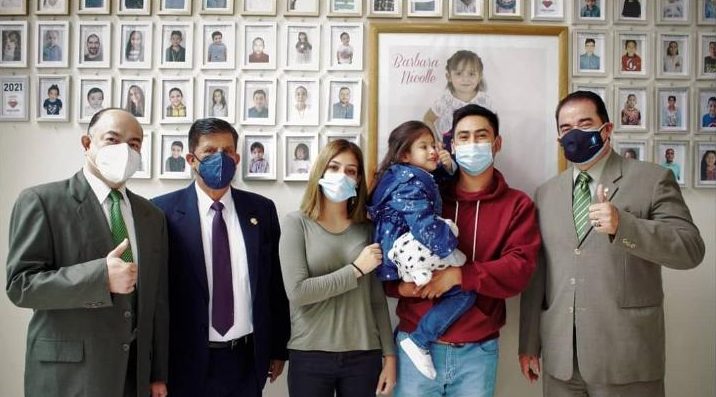 Gobernador de Guatemala visita fundación Ayúdame a Escuchar