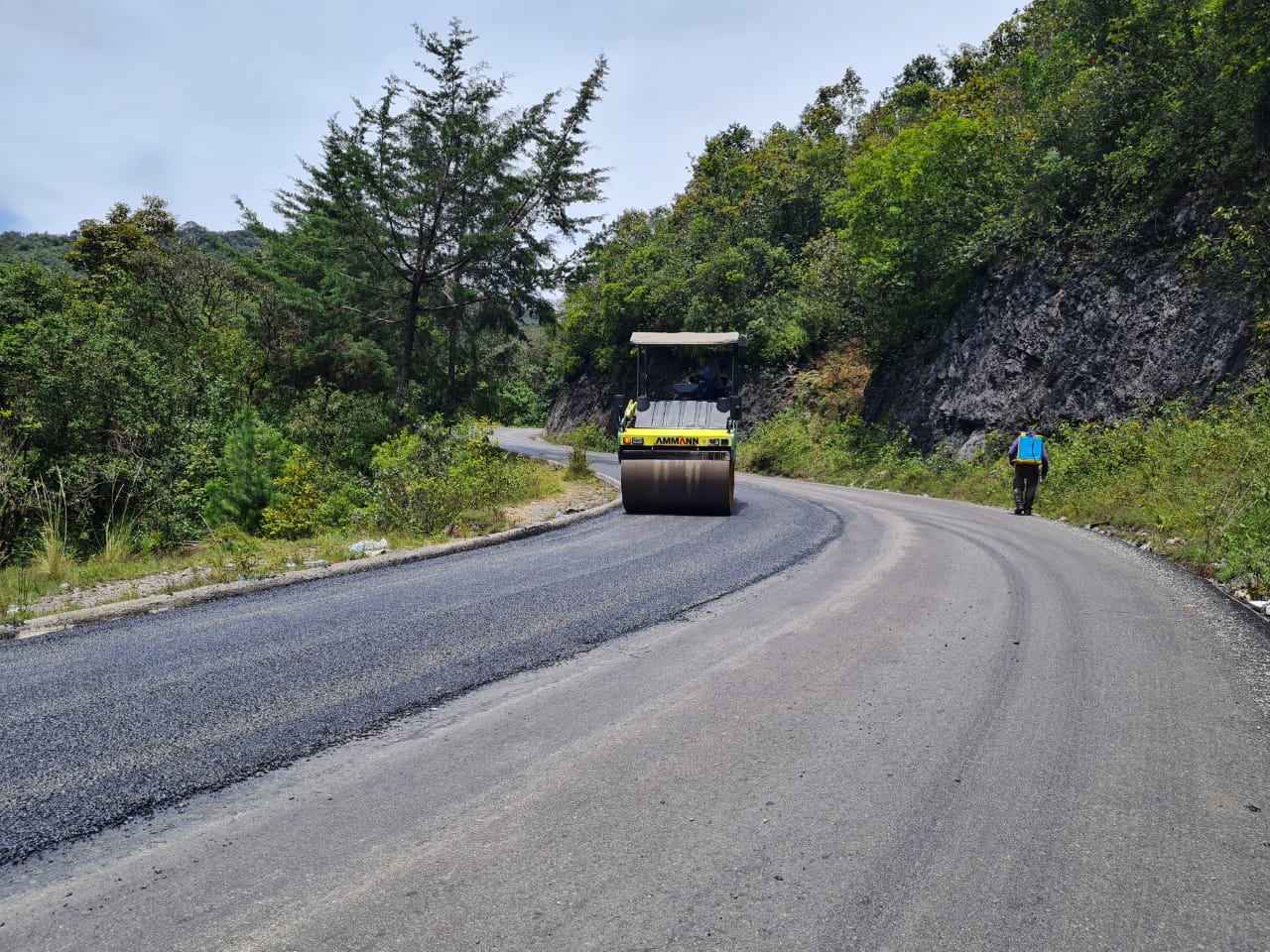 Avanza rehabilitación de infraestructura vial en Huehuetenango