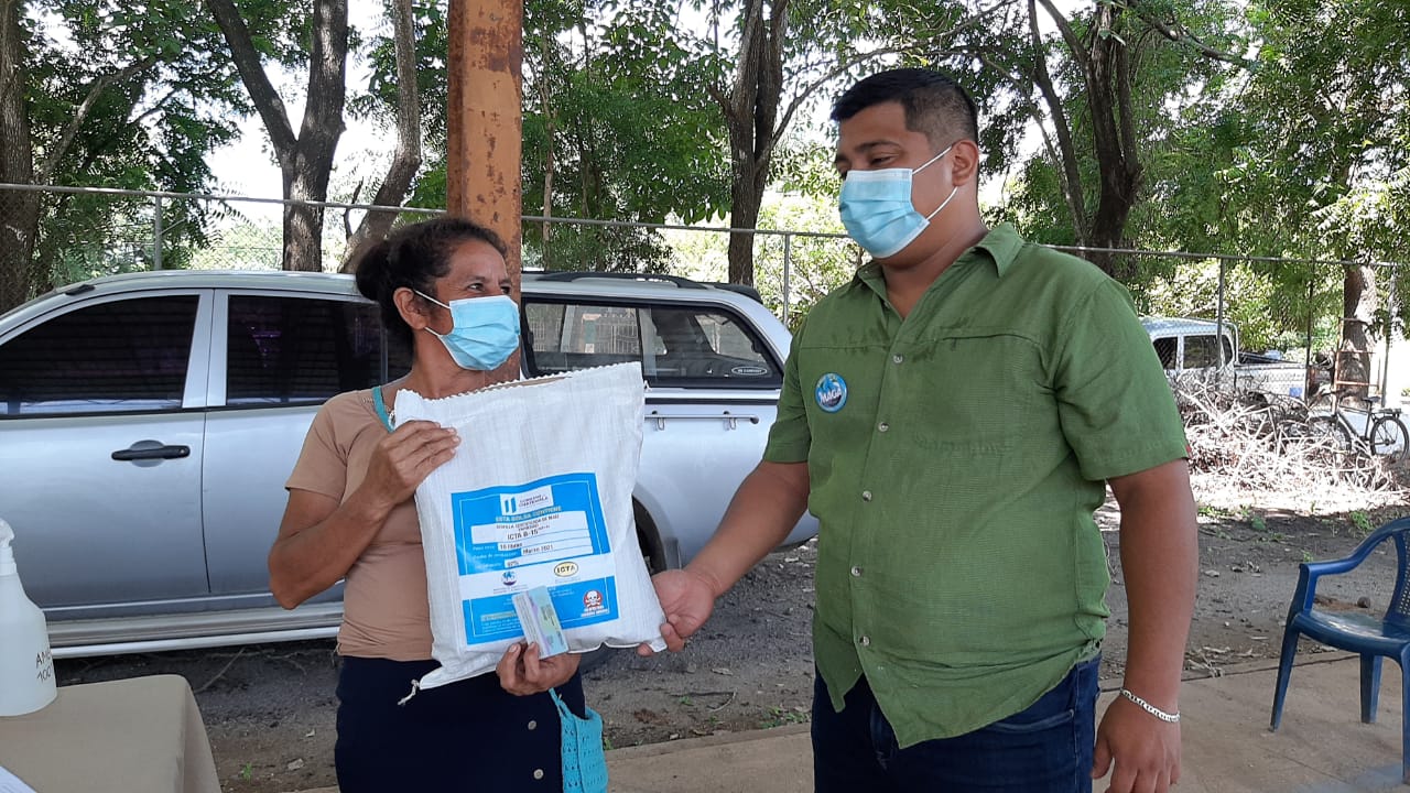 Agricultores de Suchitepéquez reciben semilla de maíz biofortificada
