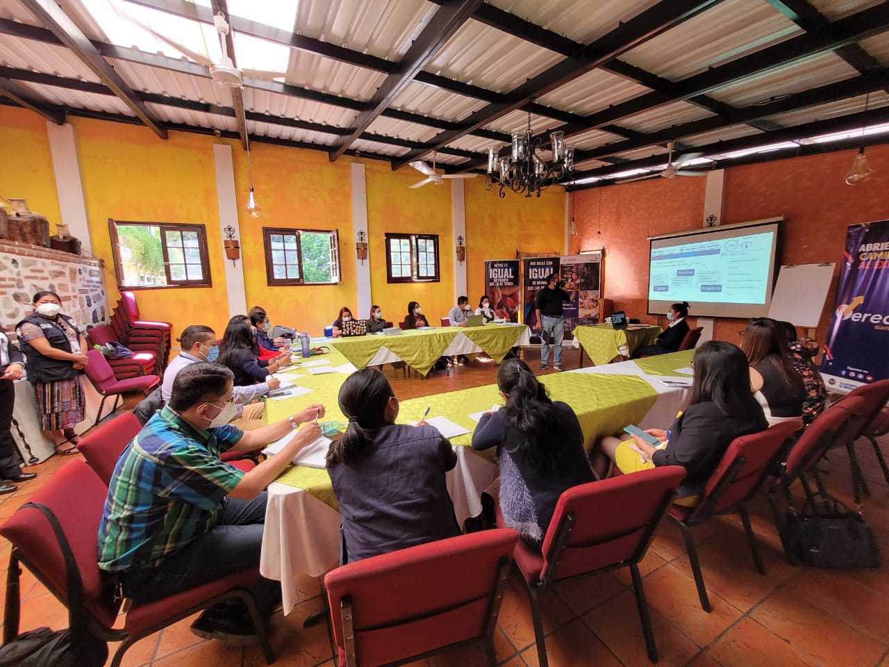 Reunión del Plan Nacional de Prevención de Embarazos en Adolescentes en Quiché