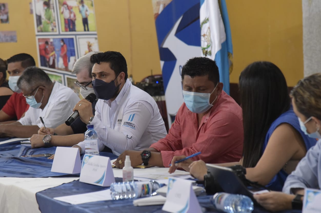 Realizan segunda mesa de diálogo para mejorar el fluido eléctrico en San Luis Jilotepeque