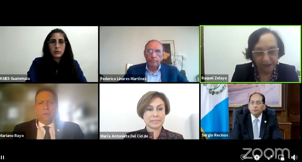 Presidente y dos expresidentes del Banguat conversan sobre “El futuro del quetzal digital”