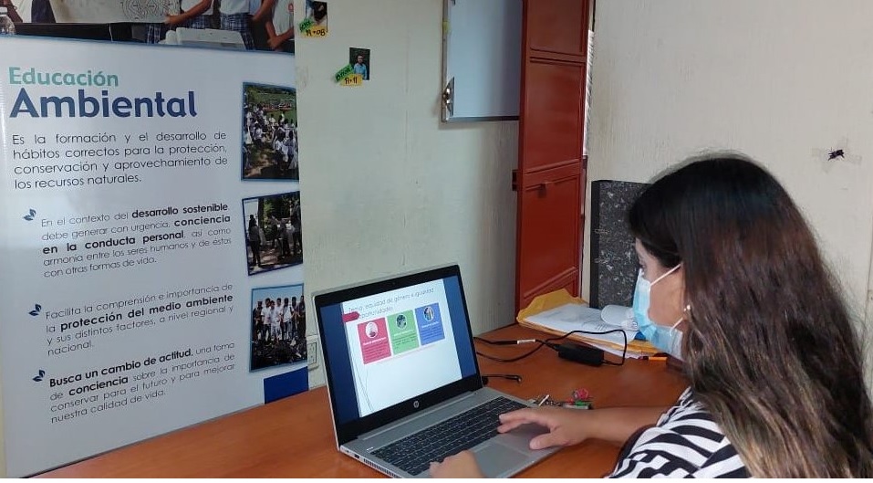 Docentes de Baja Verapaz se capacitan en temas ambientales