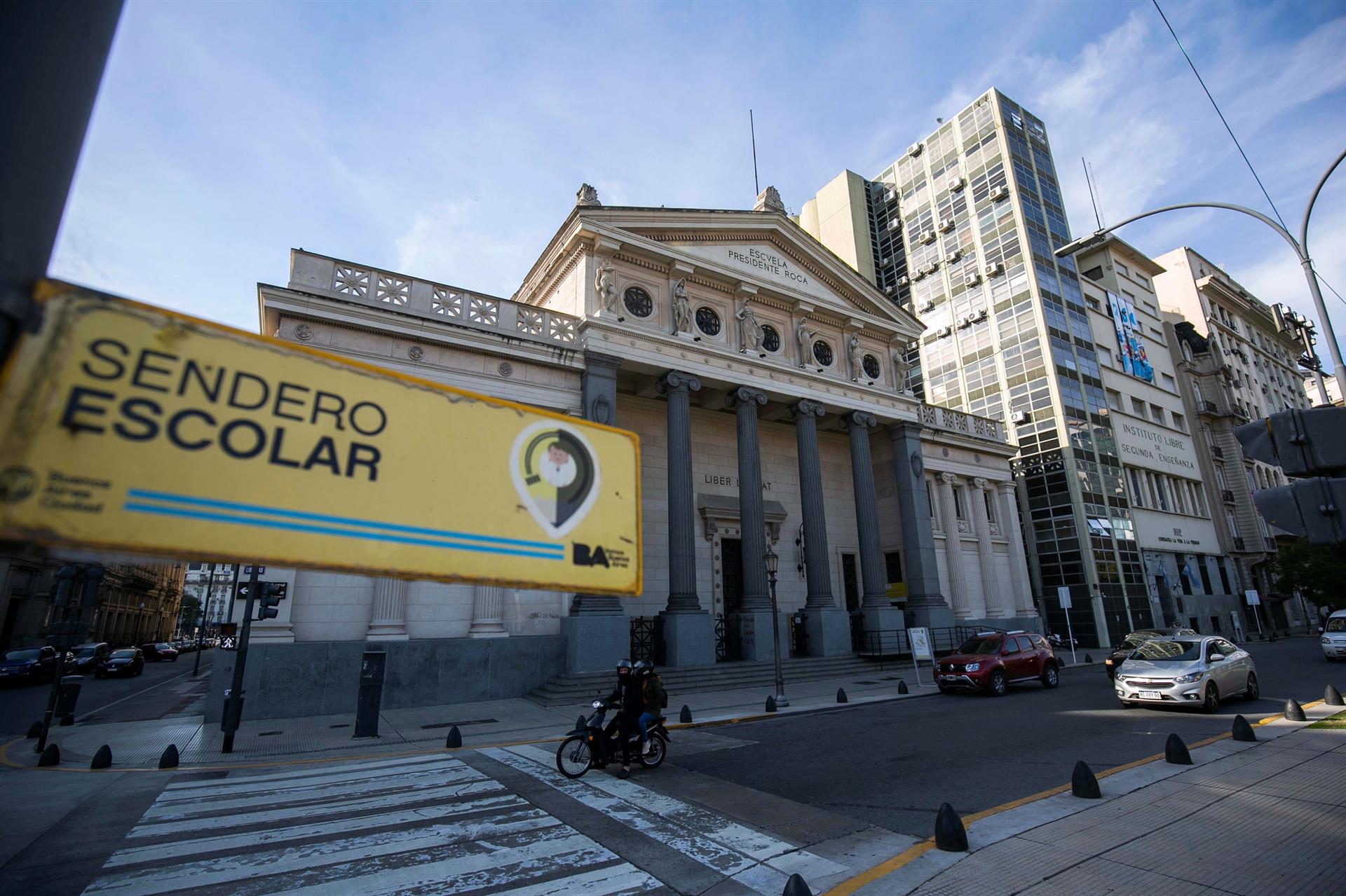 Buenos Aires busca retomar la presencialidad total de clases como en prepandemia