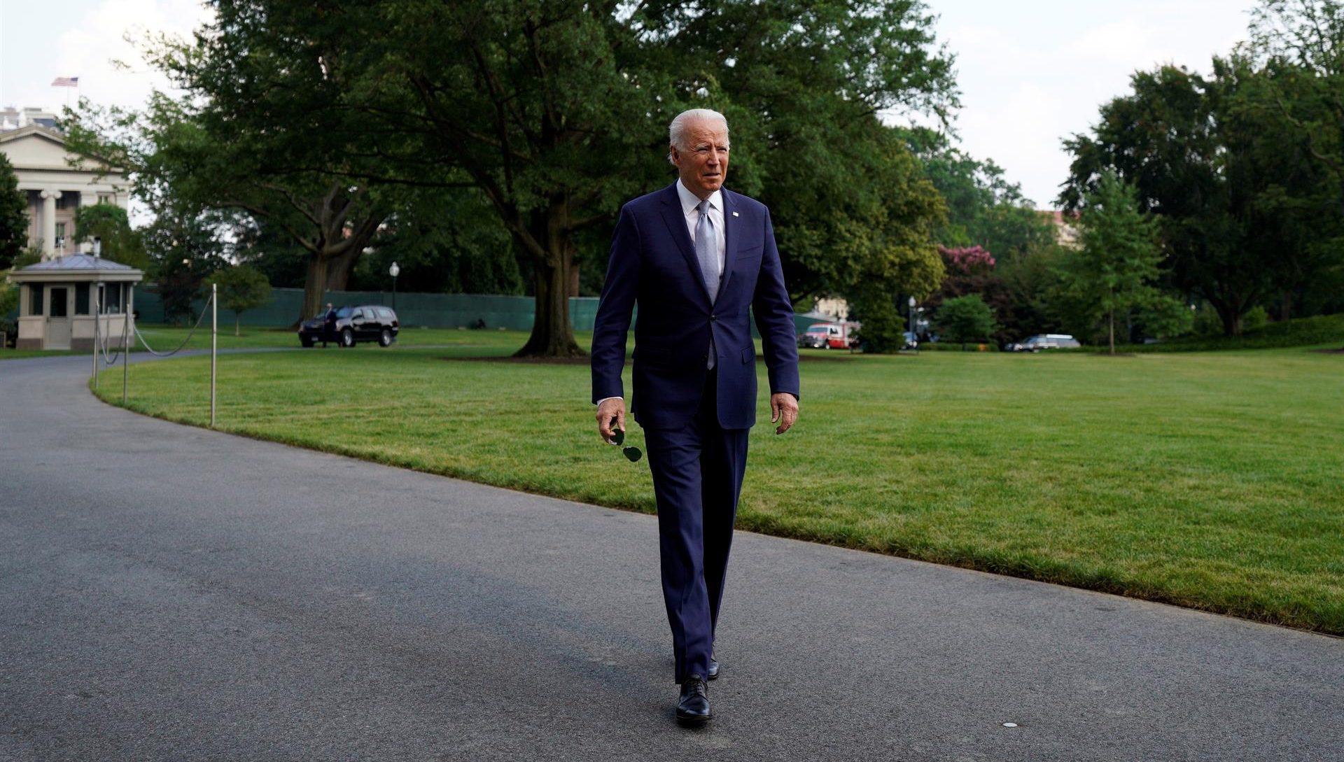 Biden inicia el tortuoso camino para impulsar su plan de bienestar social