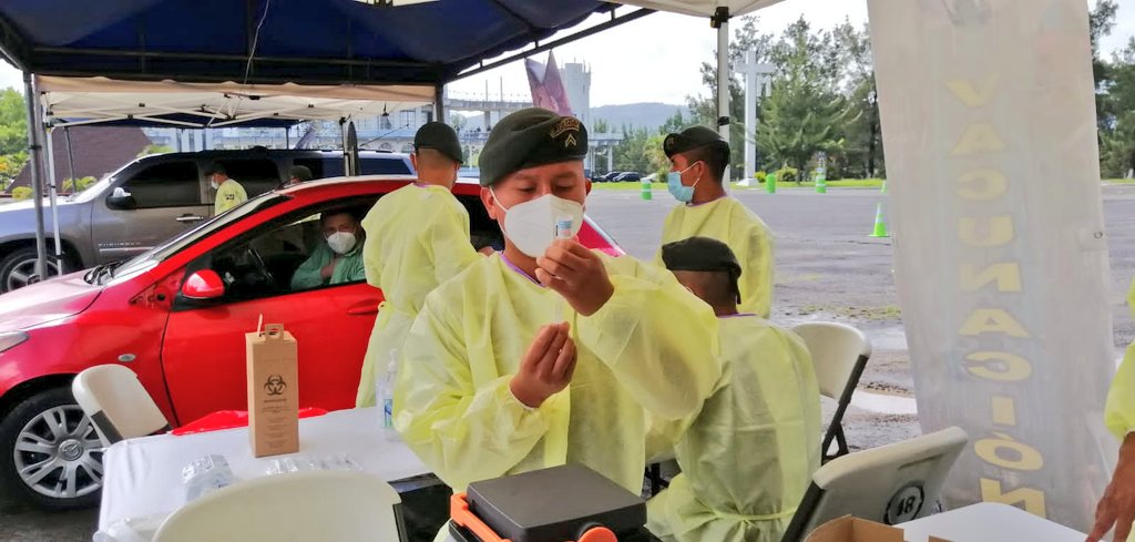 Más de 133 mil guatemaltecos vacunados contra COVID-19 en instalaciones militares