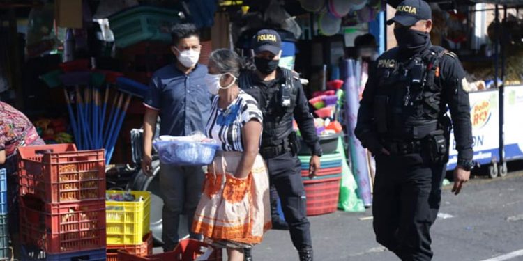Salud actualiza semáforo de alertas y reitera llamado a continuar con medidas de bioseguridad