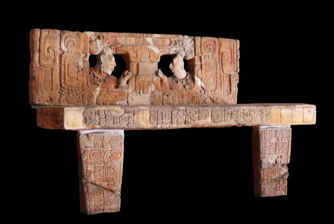 Firman convenio con Museo Metropolitano de Nueva York para restaurar piezas arqueológicas mayas