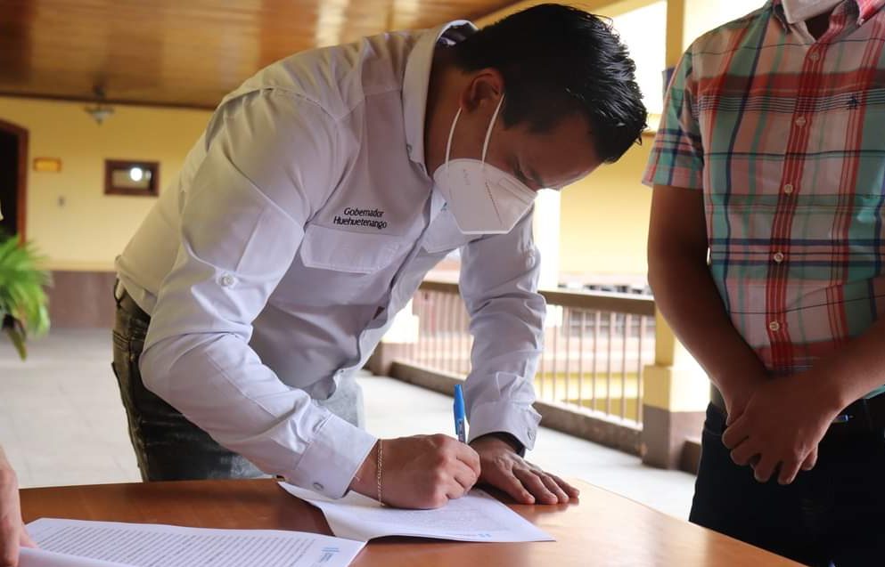 Huehuetenango finaliza firma de convenios para la ejecución de proyectos de desarrollo