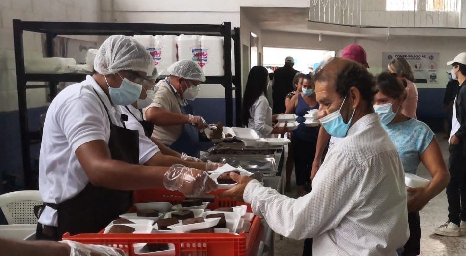 Más de 60 mil platos de comida gratuitos se servirán mensualmente en Santa Rosa
