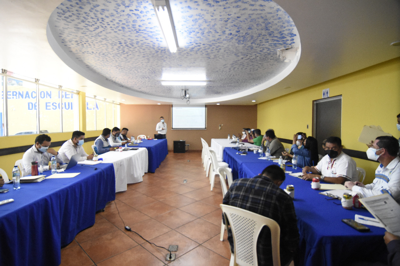 Gobernador y alcaldes se reúnen para darles seguimiento a los proyectos en Escuintla