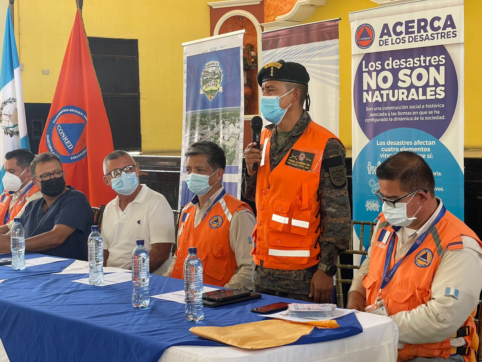 Juramentan a integrantes de la Comred en Zacapa
