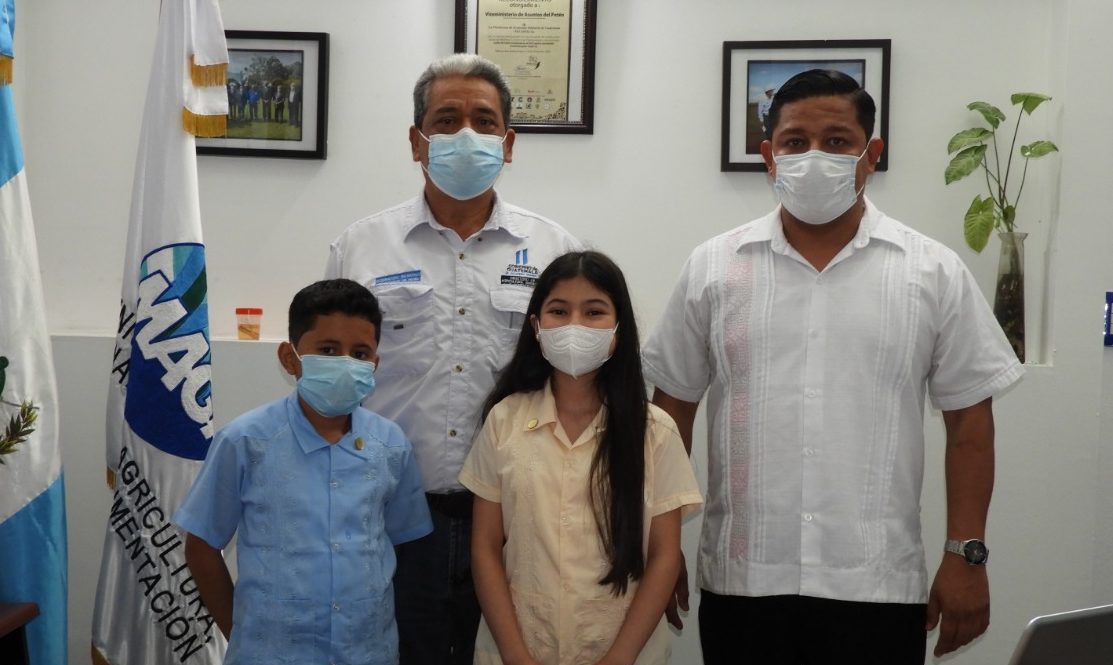 Niños fungen como gobernadores de Petén por un día