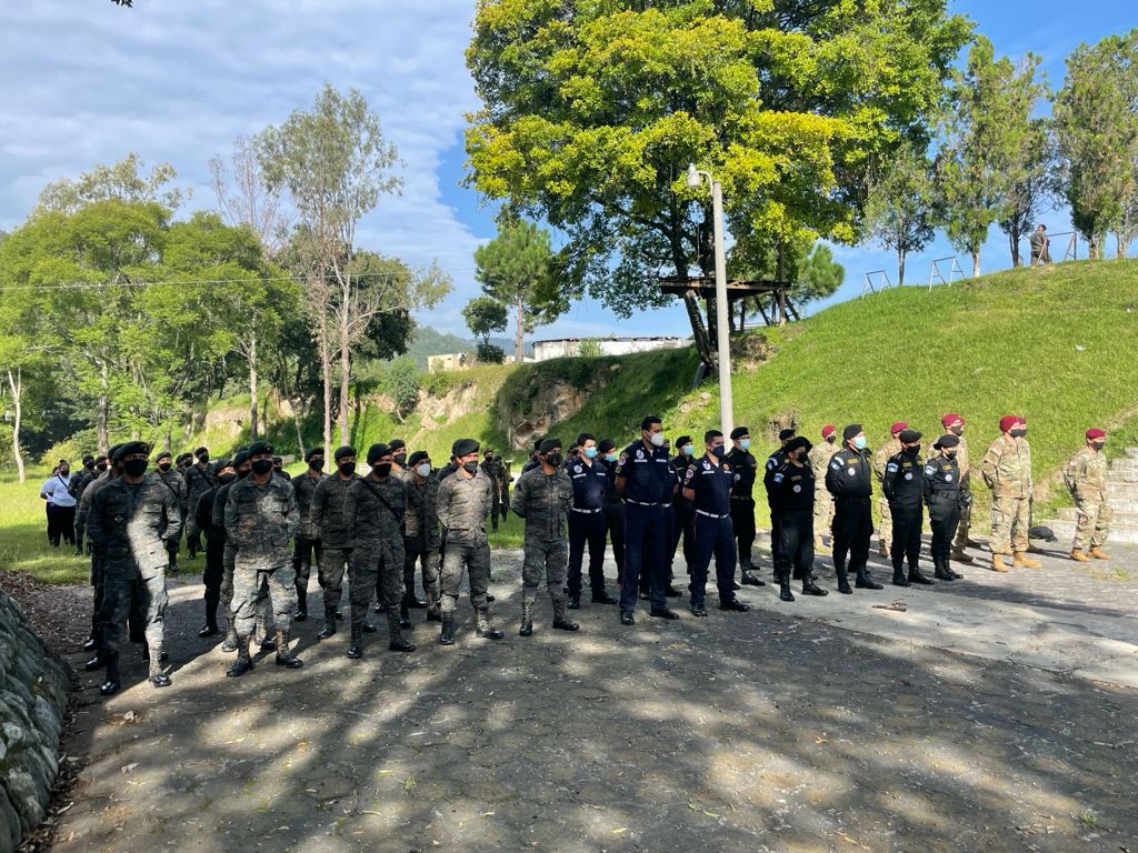 Socorristas, policías y soldados refuerzan conocimientos en medicina táctica