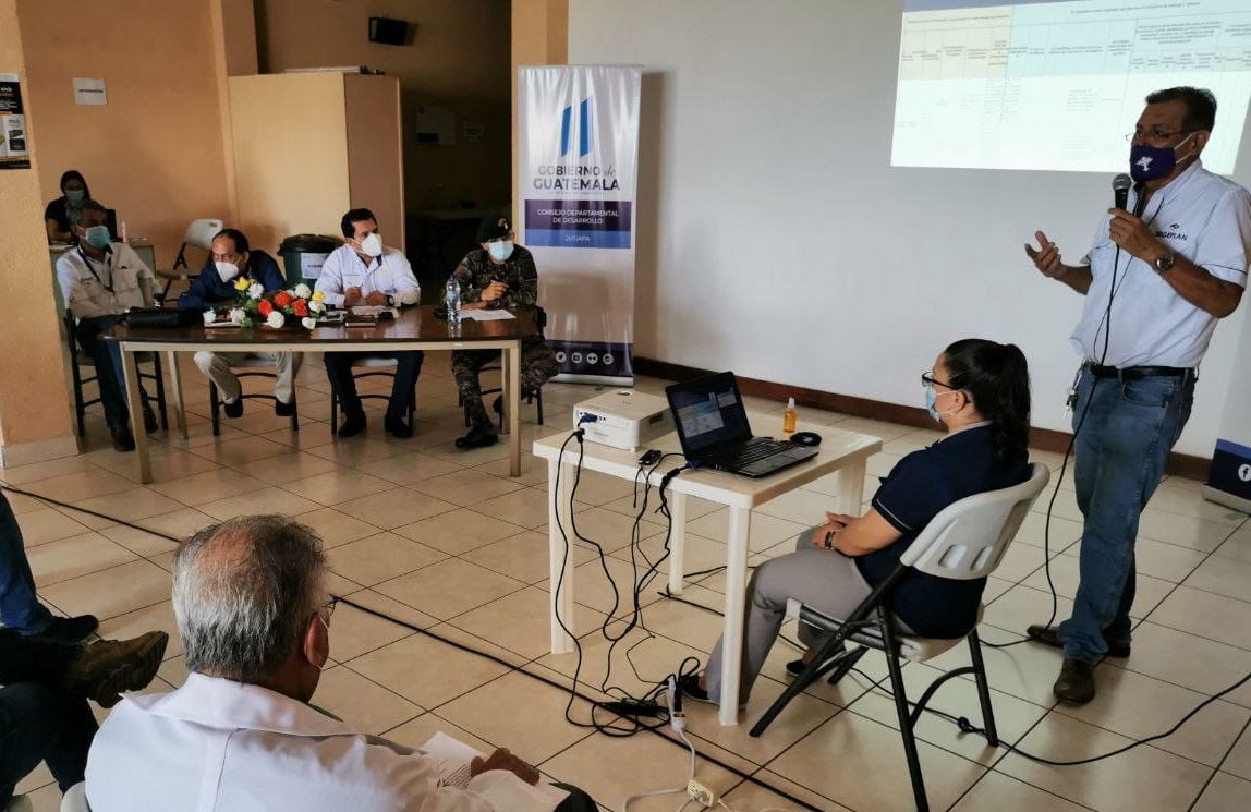 Discuten situación del COVID-19 y acciones para el desarrollo de Jutiapa