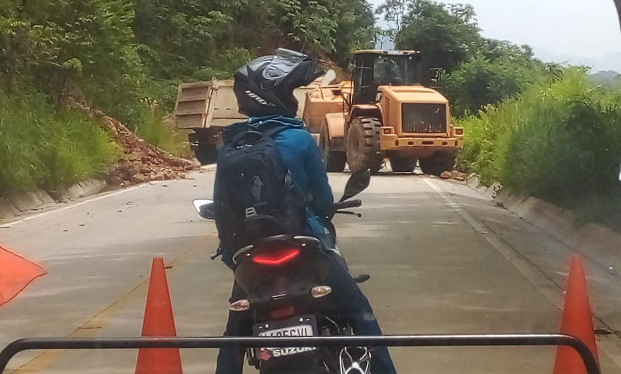 Conred asiste a familias de Guatemala y Alta Verapaz afectadas por la lluvia