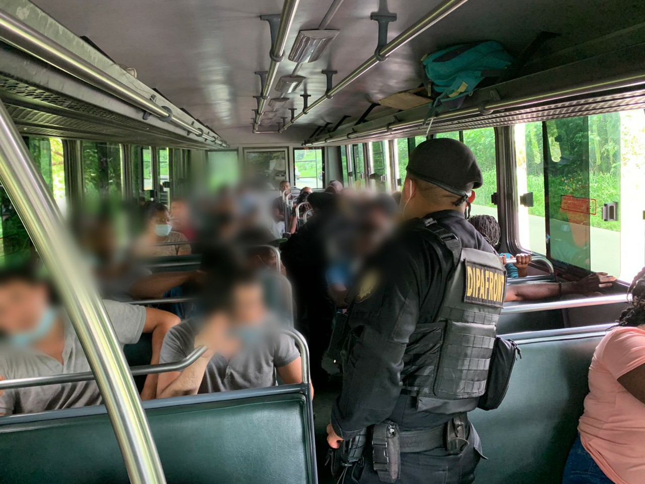 PNC asiste a 33 migrantes indocumentados en Escuintla