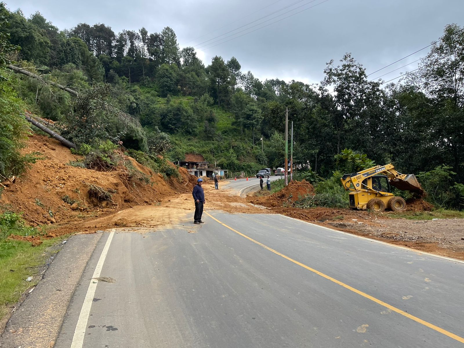Lluvia se incrementará gradualmente debido a sistema de baja presión
